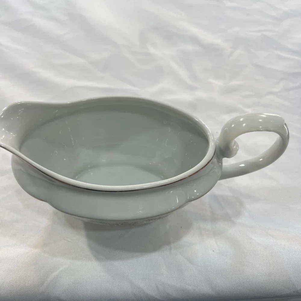 Gravy‎ Boat  Rose Garland Real Brazil Fine Porcelain